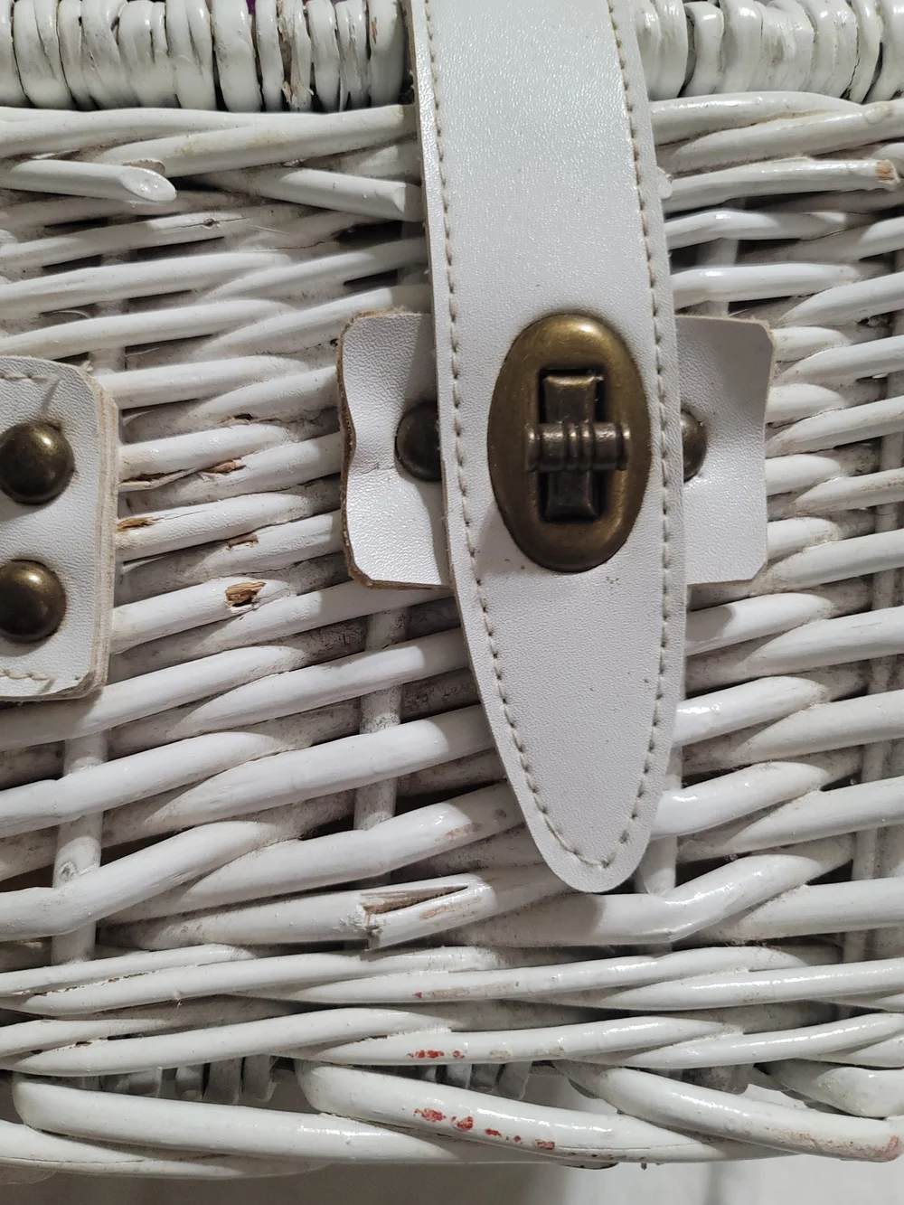 Very Rare Rachel Ashwell Simply Shabby Chic Picnic Basket White Wicker Pink